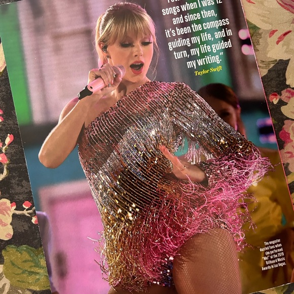 THE ULTIMATE GUIDE TO TAYLOR SWIFT AUGUST 2022. Slight flaw see photo. - Picture 3 of 4